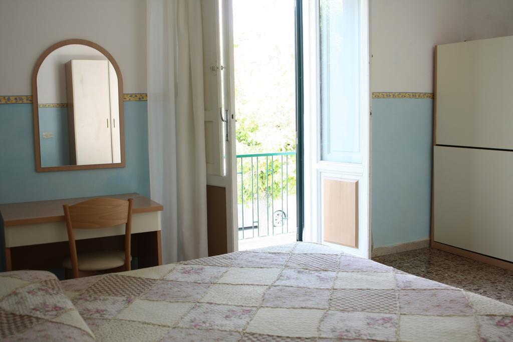 Hotel Ornella Lido di Camaiore Dış mekan fotoğraf