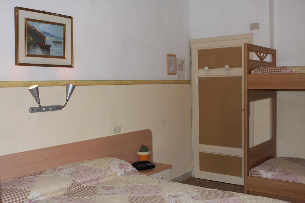Hotel Ornella Lido di Camaiore Oda fotoğraf